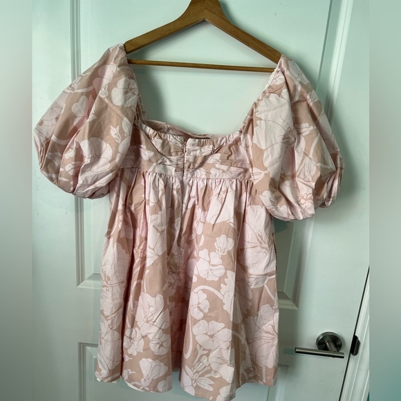 Puff-sleeve mini dress in windswept floral - Picture 5 of 6